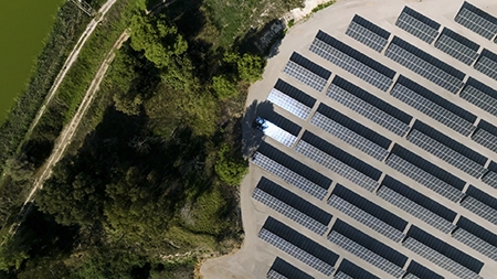 Ford presenta una nueva planta de energía solar en Valencia